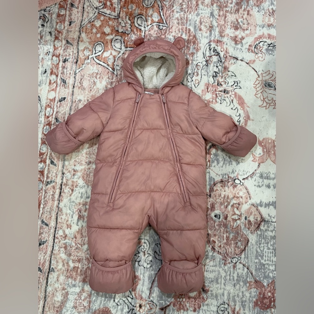GAP Baby puffer snowsuit